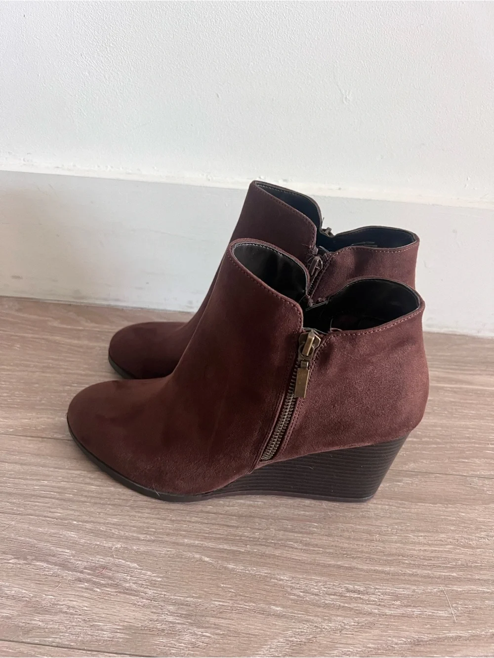 Brown suede ankle round toe wedge boots